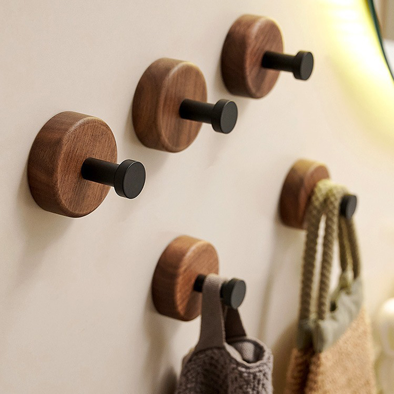 Samoprzylepny haczyk z litego  – Home Bathroom Key recenzja i cena
