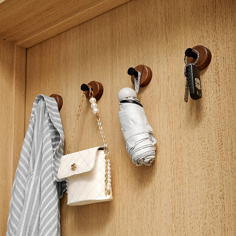 Samoprzylepny haczyk z litego  – Home Bathroom Key recenzja i cena